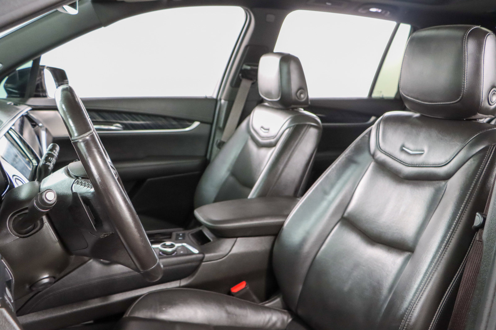 Used 2024 Cadillac XT6 Premium Luxury AWD/4WD image 24