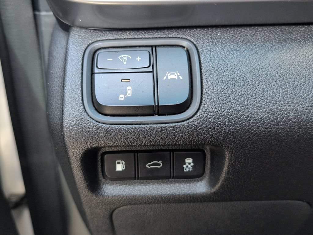 Used 2019 Kia Optima LX FWD image 21