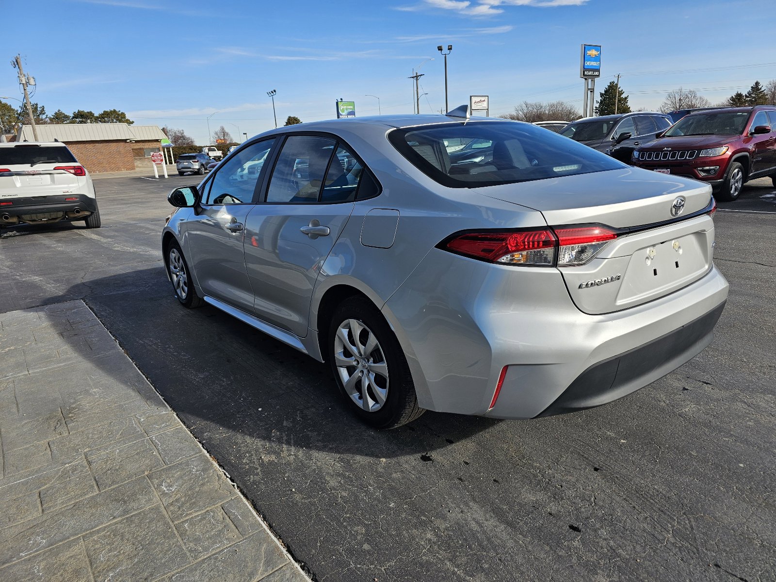 Used 2025 Toyota Corolla LE image 5