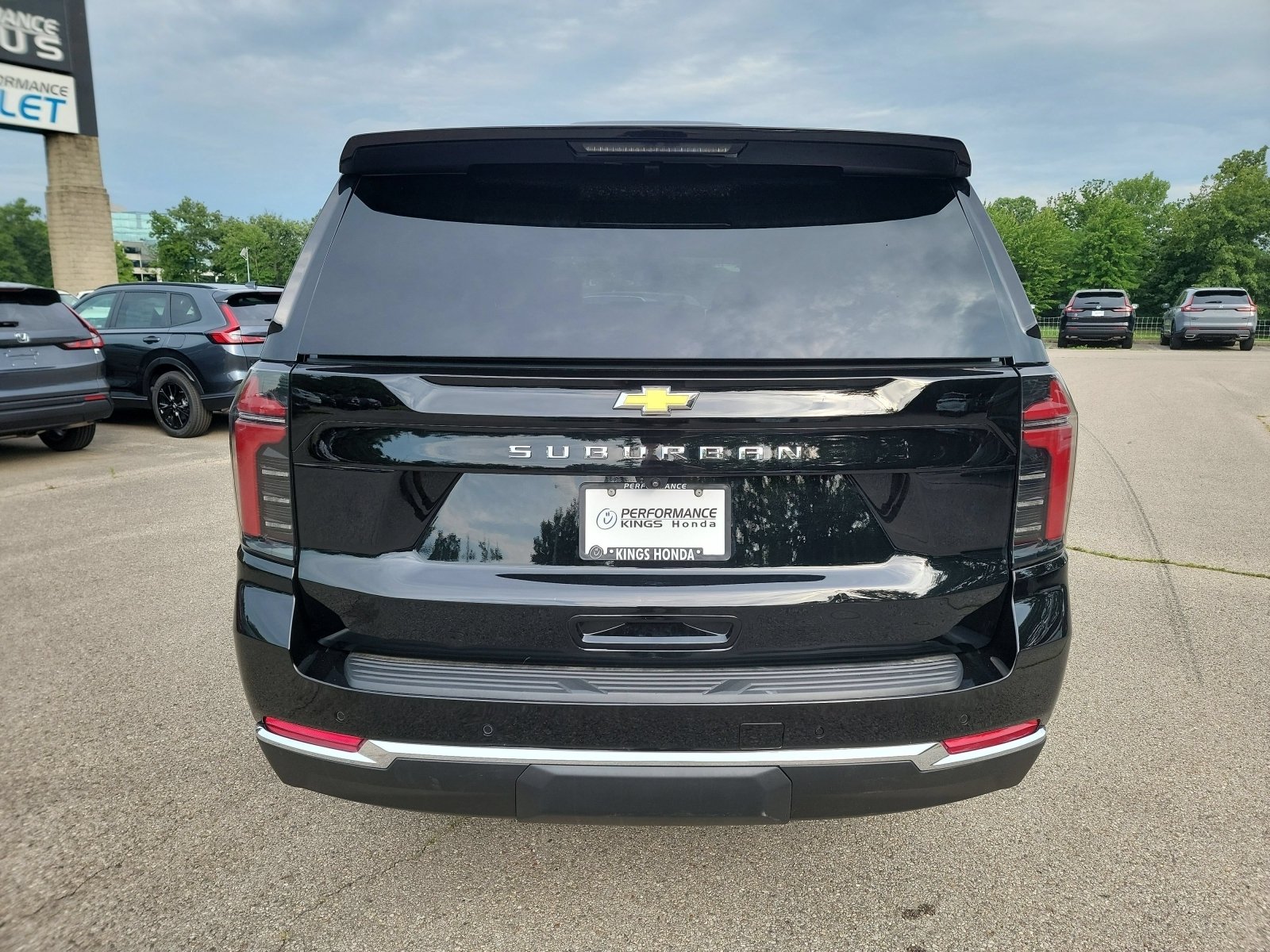 Used 2026 Chevrolet Suburban LS AWD/4WD image 8