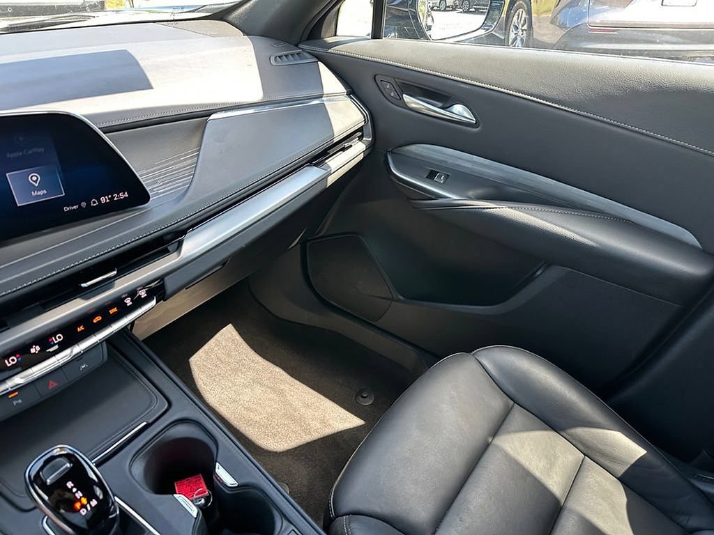 Used 2024 Cadillac XT4 Premium Luxury FWD image 29