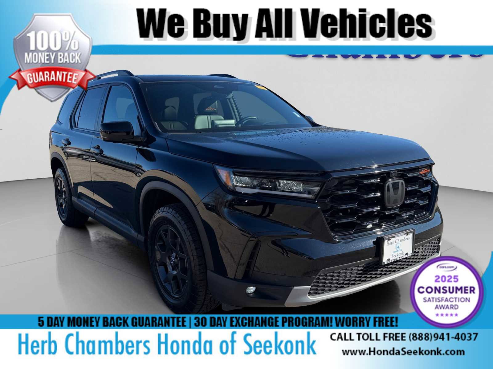 Used 2025 Honda Pilot TrailSport image 1