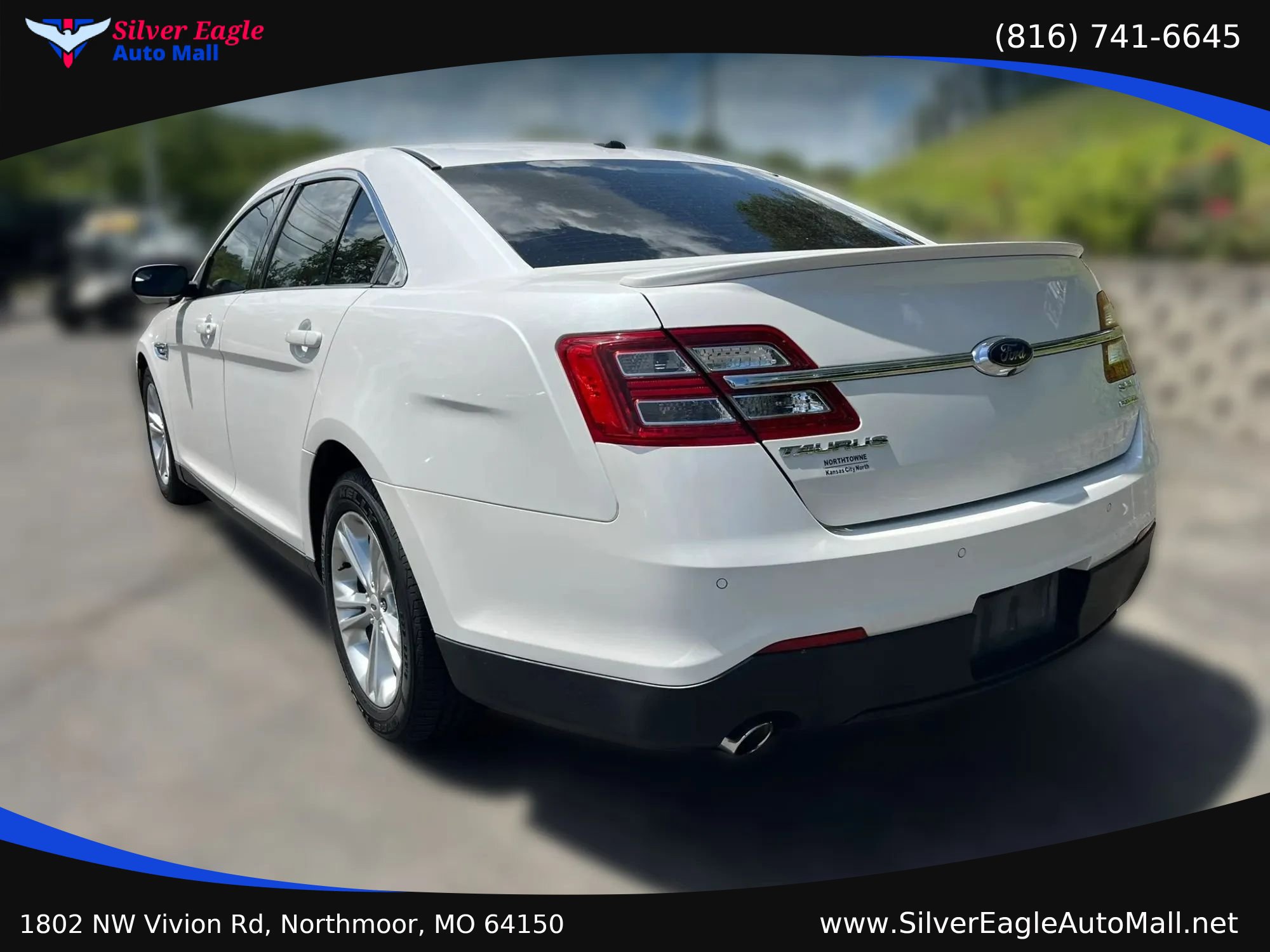 Used 2014 Ford Taurus SEL w/ Equipment Group 201A FWD image 5