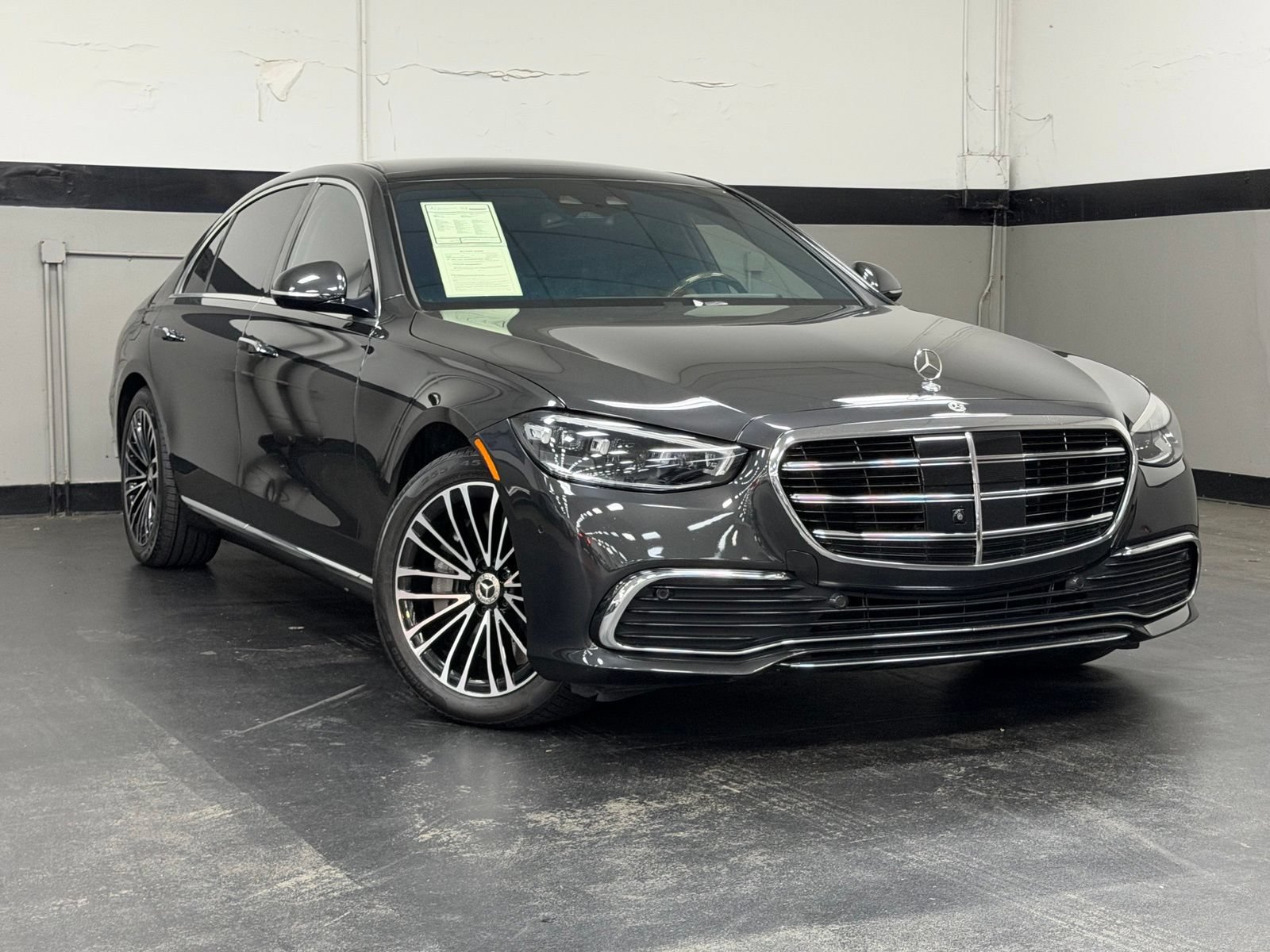 Certified 2023 Mercedes-Benz S 580e 4MATIC Sedan image 2