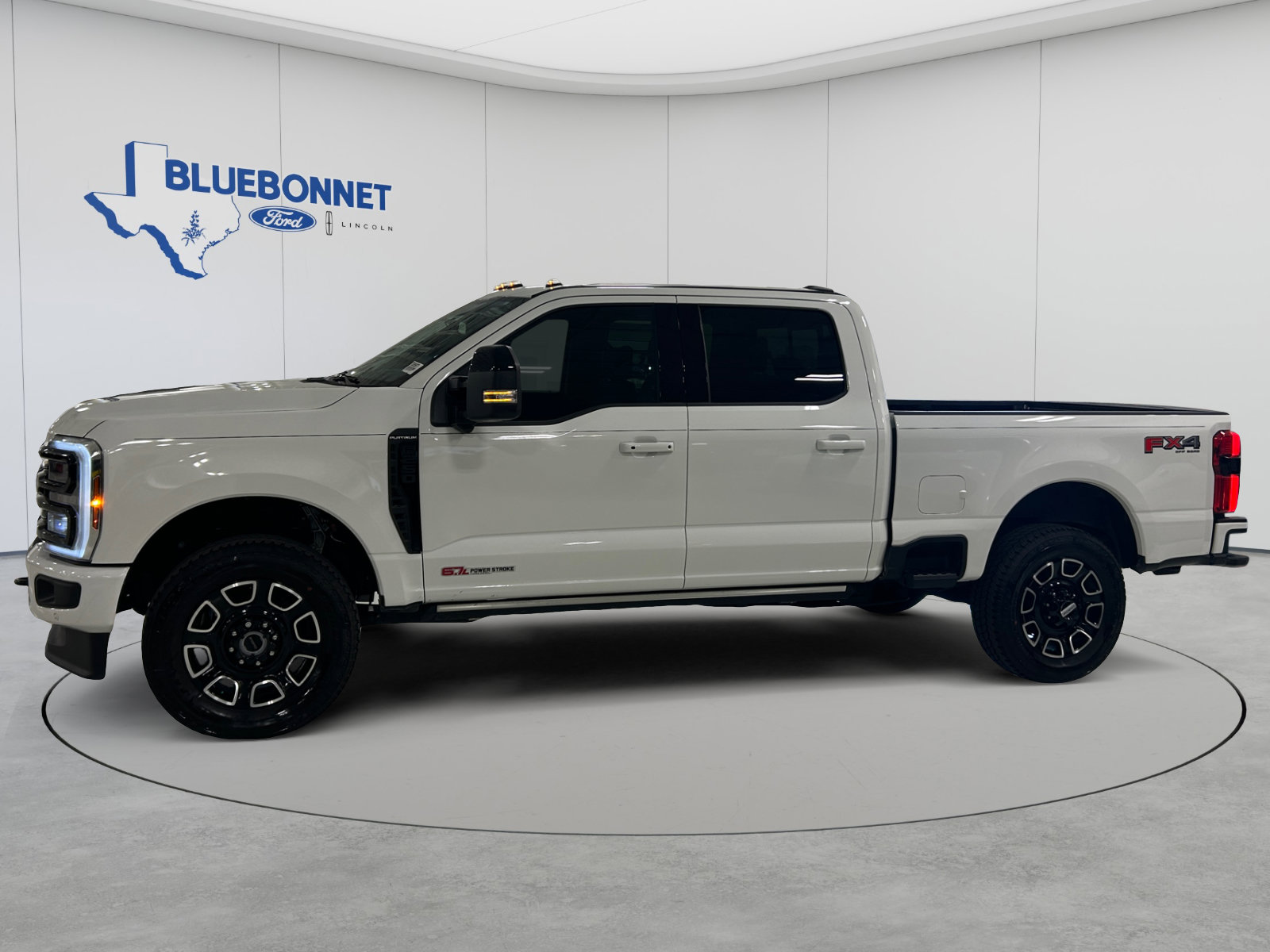 Used 2025 Ford F250 Platinum AWD/4WD image 8