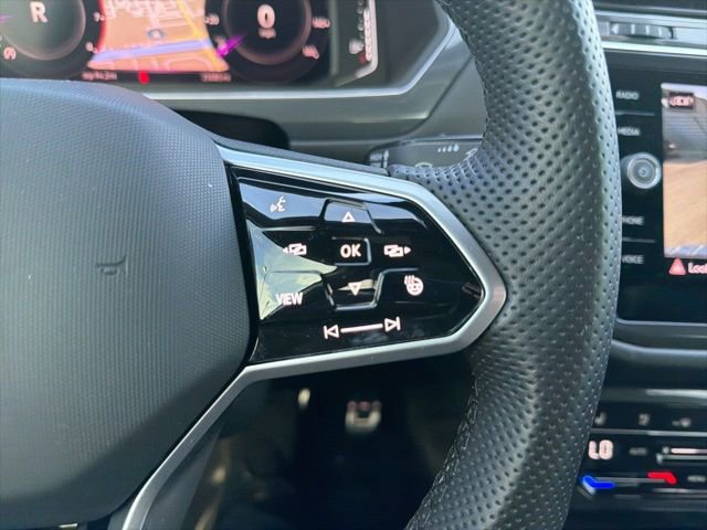 Used 2022 Volkswagen Tiguan SEL R-Line image 17