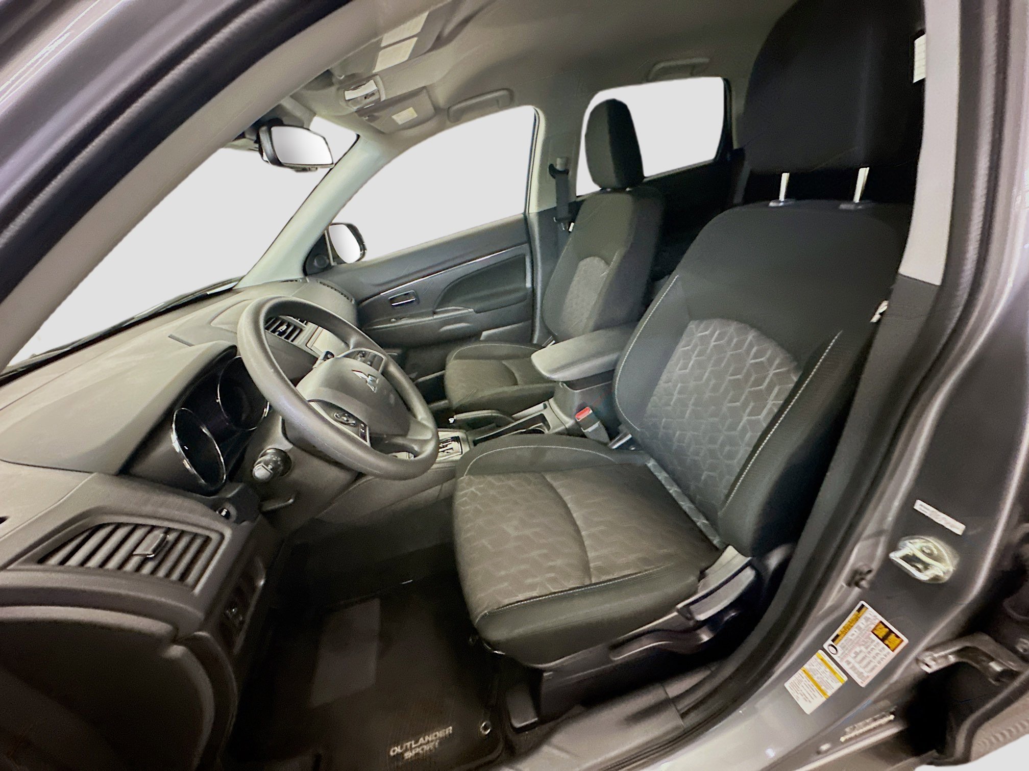 Used 2025 Mitsubishi Outlander Sport ES AWD/4WD image 13