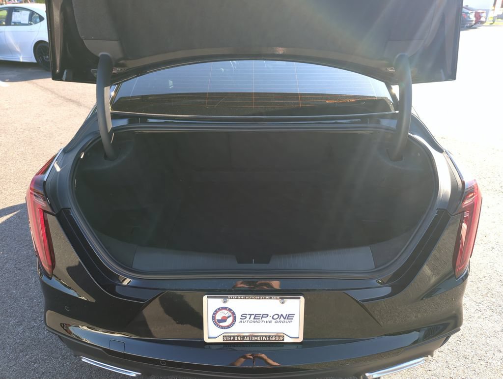 New 2026 Cadillac CT4 Luxury w/ Sun And Sound Package RWD image 30