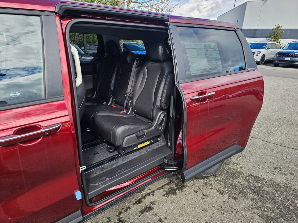 New 2026 Kia Carnival image 22