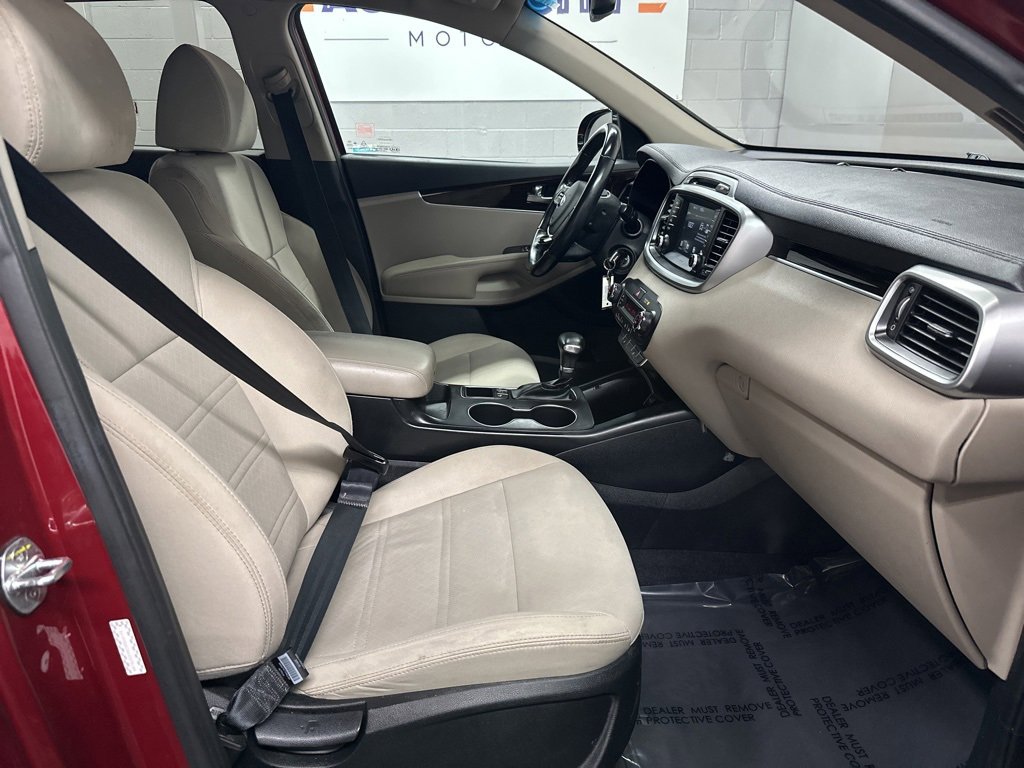 Used 2019 Kia Sorento LX w/ LX Convenience Package image 20