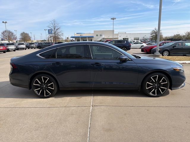 Used 2025 Honda Accord Touring image 6