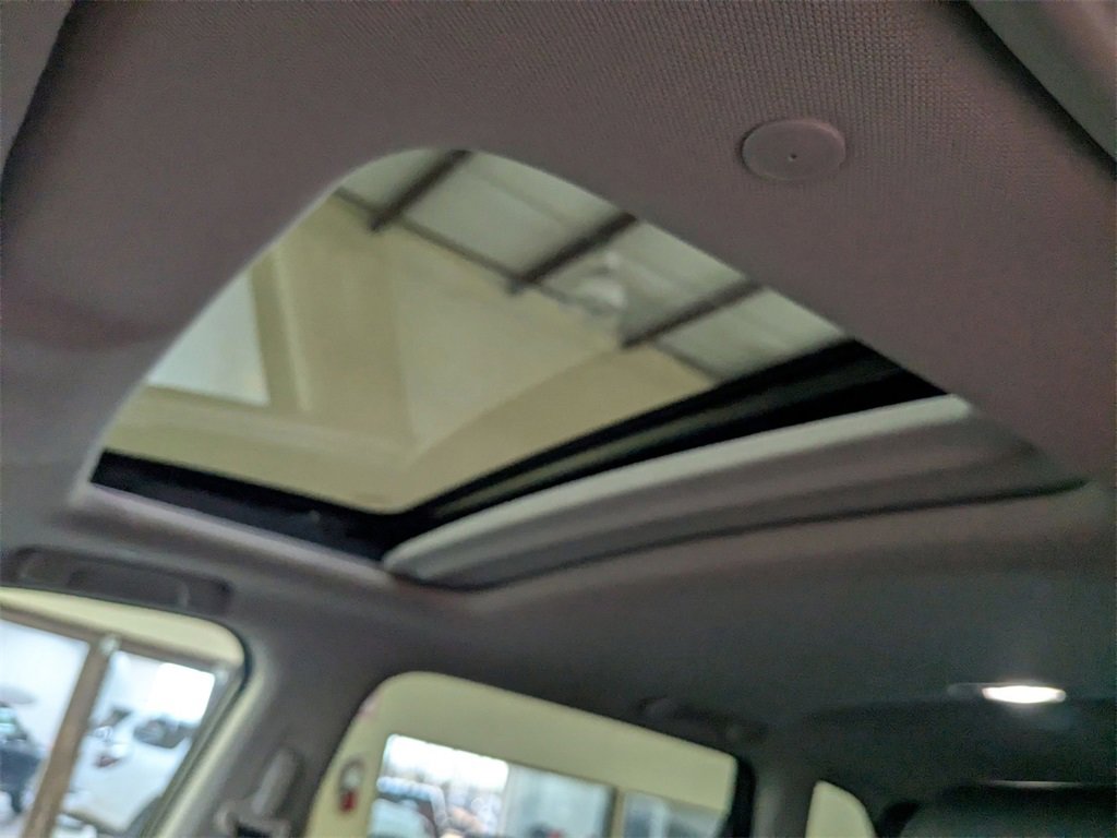 Used 2025 Honda CR-V EX-L image 24