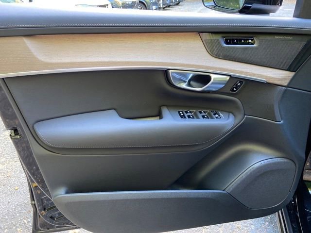 New 2026 Volvo XC90 B6 Plus image 12