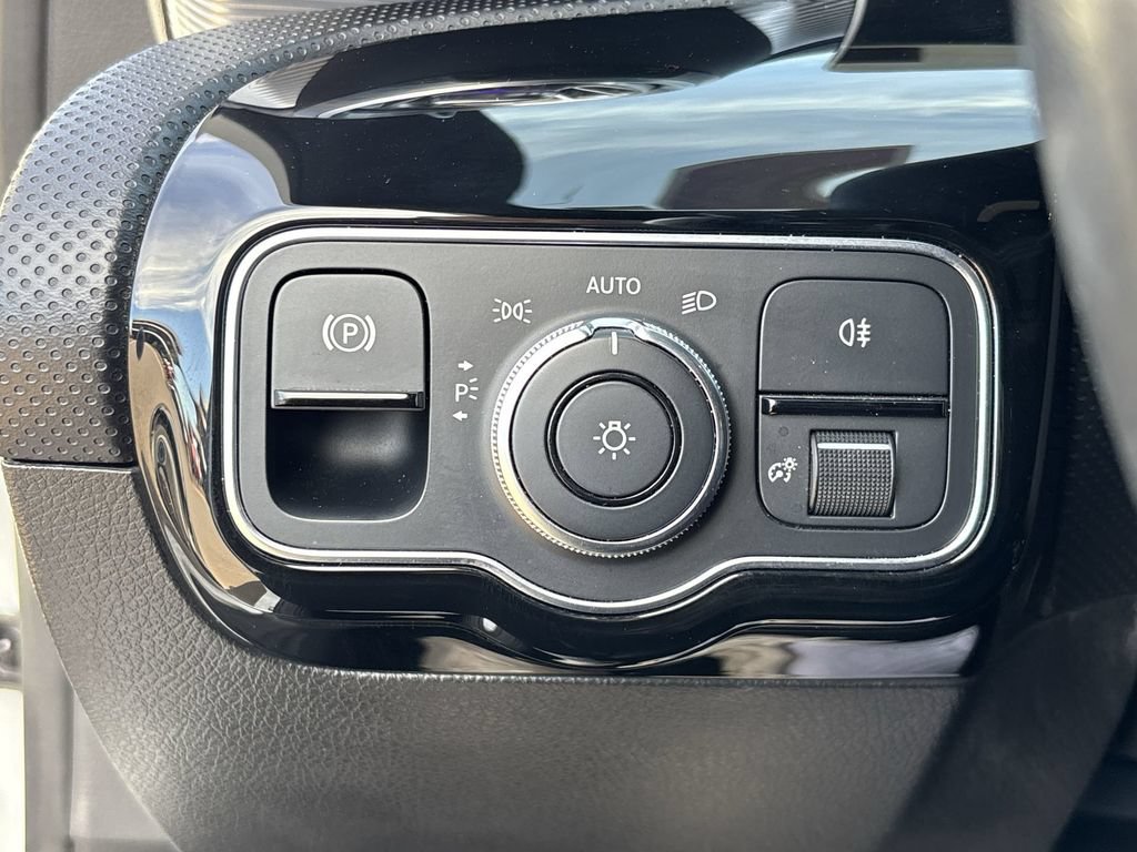 Used 2020 Mercedes-Benz A 220 image 18