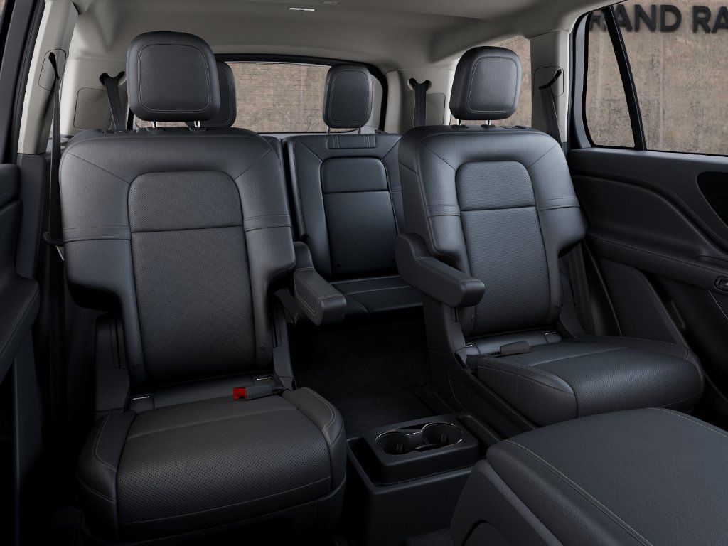 New 2027 Lincoln Aviator AWD w/ Jet Appearance Package image 11