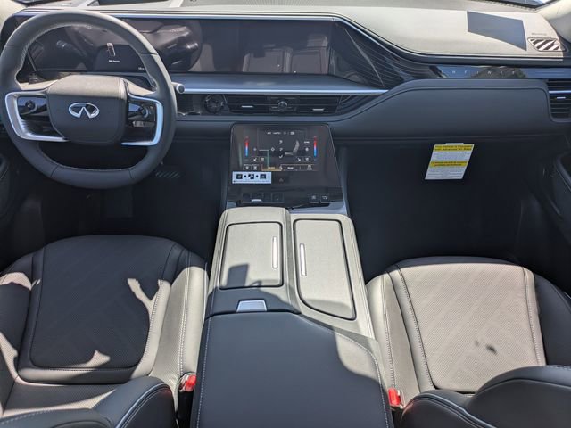 New 2026 INFINITI QX80 Luxe RWD image 16