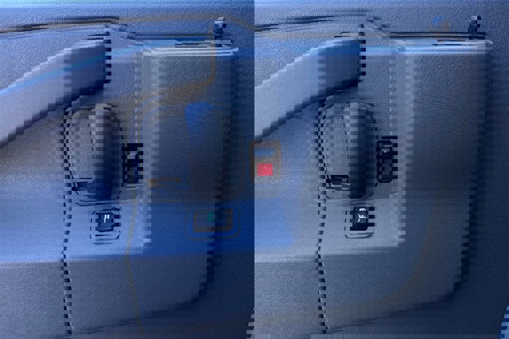 New 2025 Chevrolet Express 2500 w/ Enhanced Convenience Package image 11