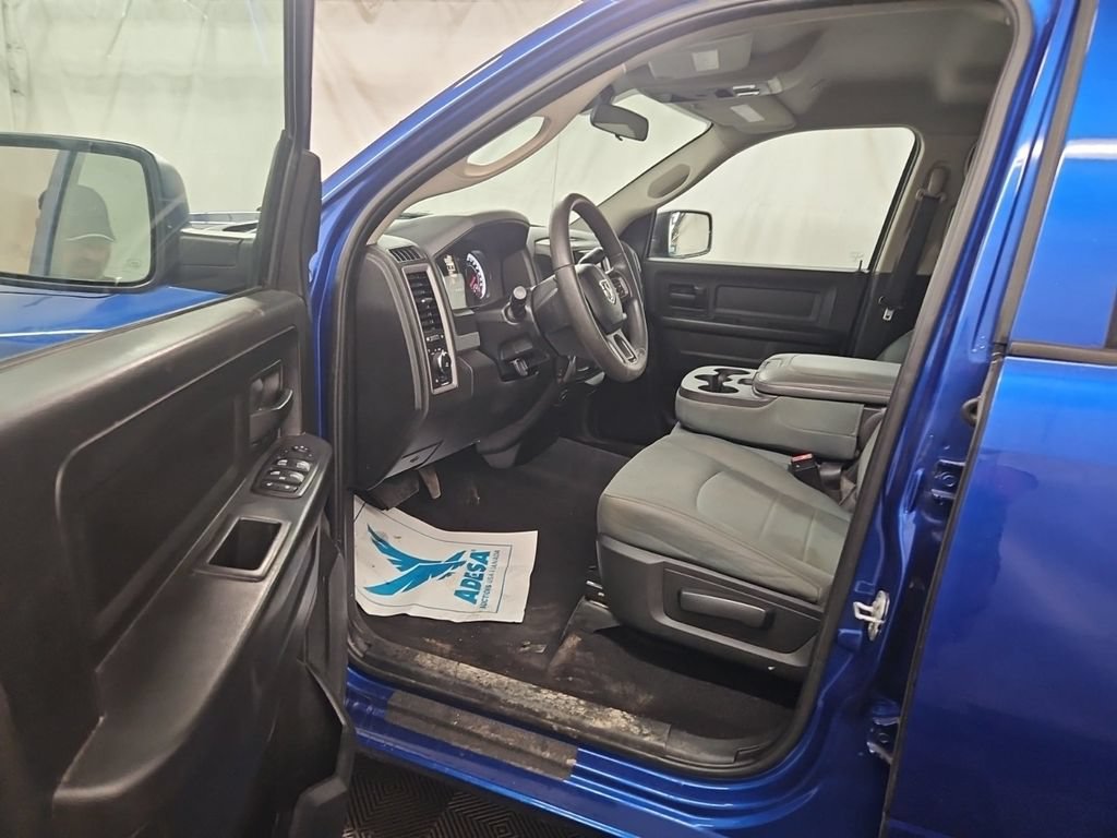 Used 2019 RAM 1500 Express w/ Wheel & Sound Group AWD/4WD image 8