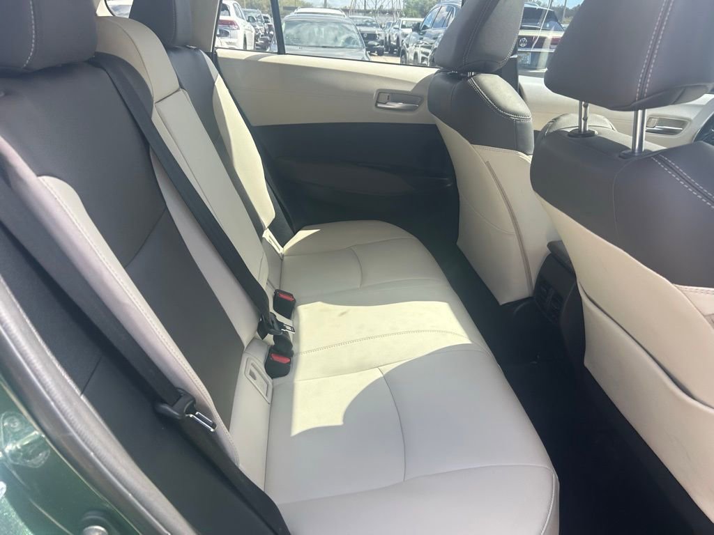 Used 2022 Toyota Corolla Cross XLE w/ Convenience Package AWD/4WD image 39