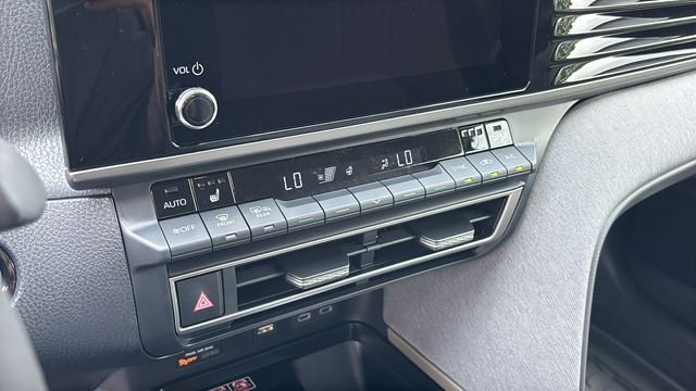 New 2026 Toyota Camry LE w/ Convenience Package FWD image 19