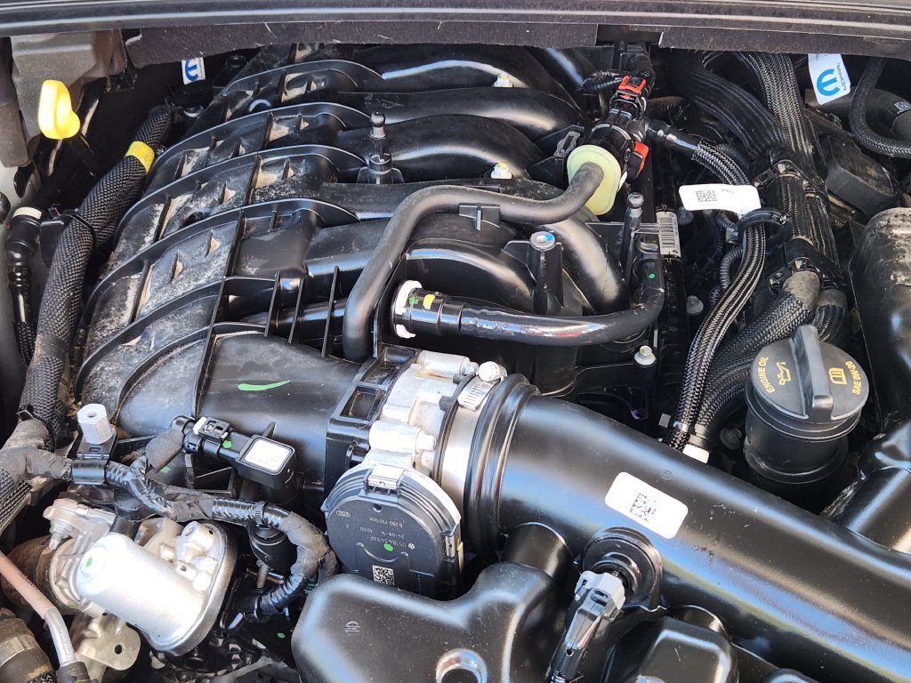 Used 2025 Jeep Grand Cherokee L Summit AWD/4WD image 17