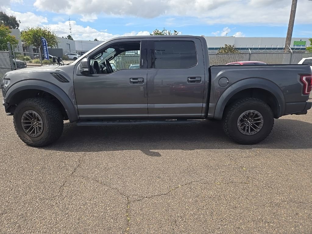 Used 2019 Ford F150 Raptor w/ Equipment Group 802A Luxury AWD/4WD image 5