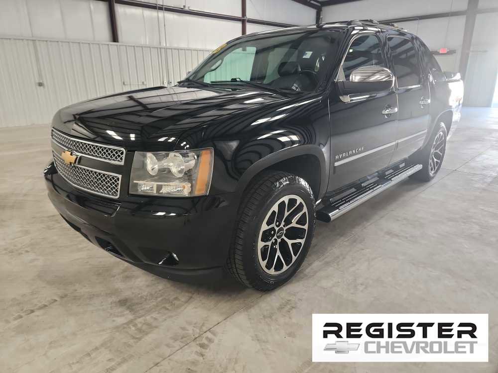 Used 2013 Chevrolet Avalanche LTZ image 1