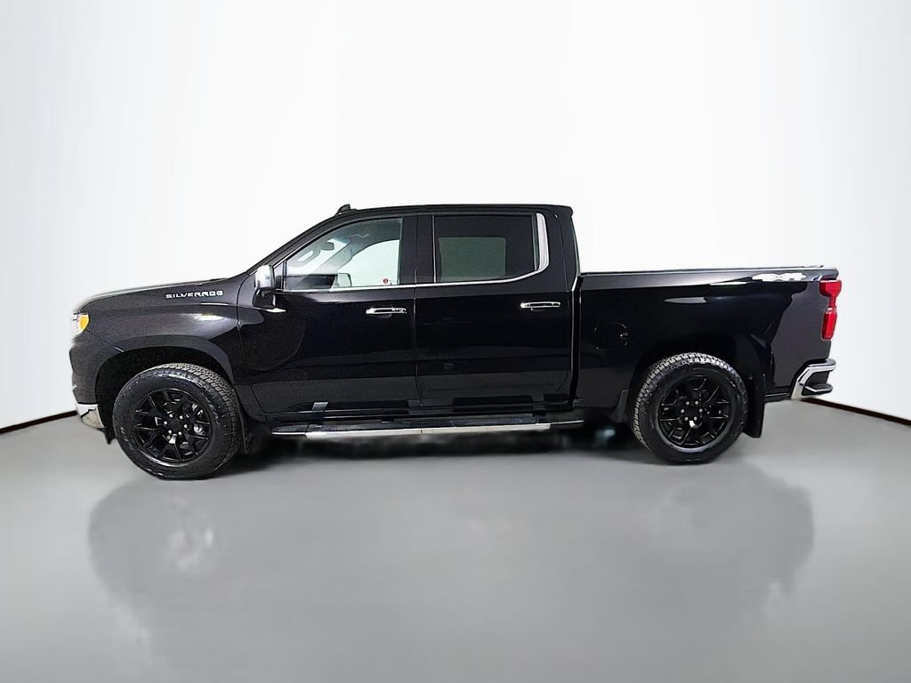 Used 2023 Chevrolet Silverado 1500 LTZ AWD/4WD image 9