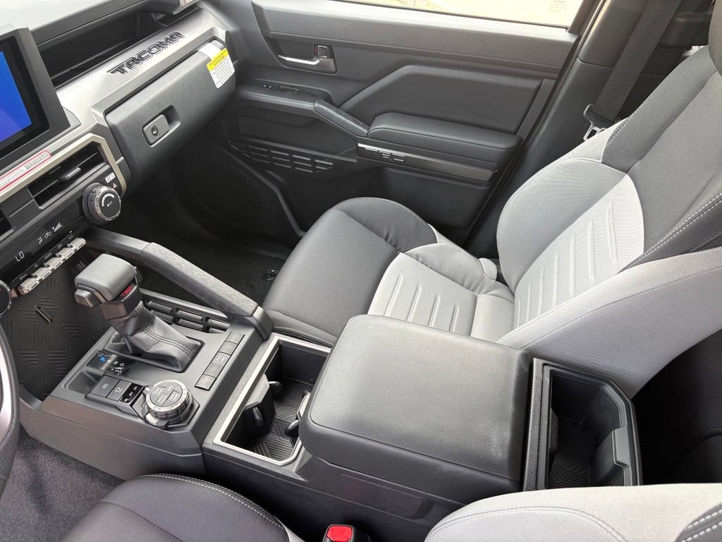 New 2026 Toyota Tacoma TRD Off-Road AWD/4WD image 17