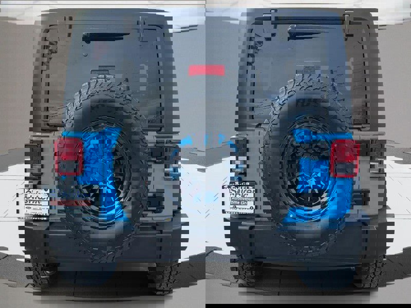 Used 2018 Jeep Wrangler Unlimited Sport w/ Connectivity Group image 4