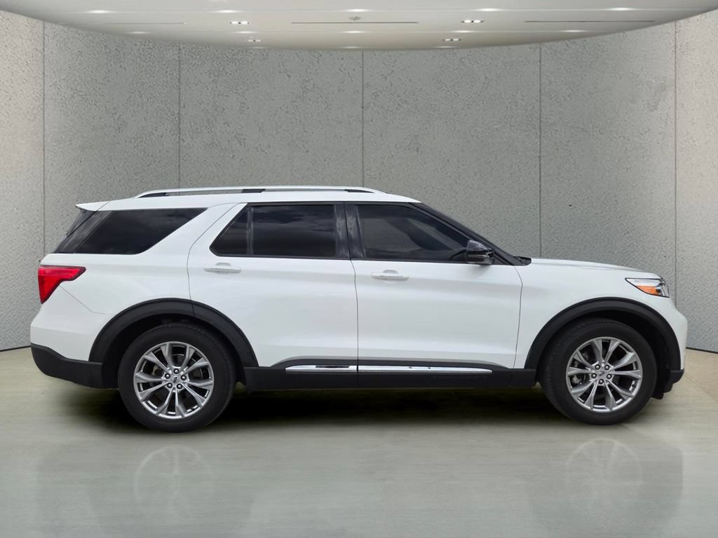 Used 2021 Ford Explorer Limited w/ Equipment Group 301A RWD image 3
