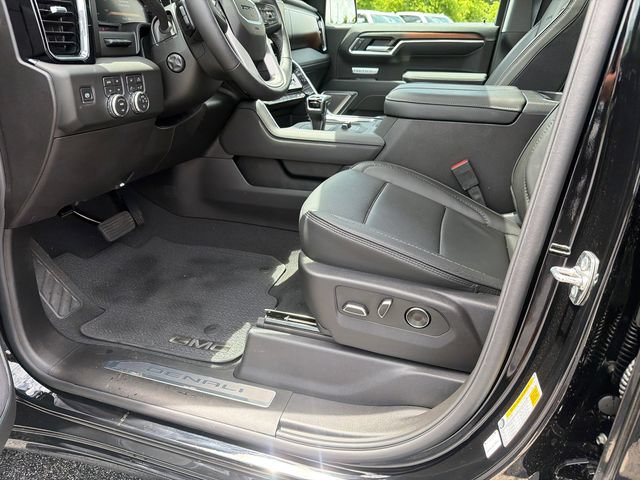 Used 2026 GMC Sierra 1500 Denali AWD/4WD image 9