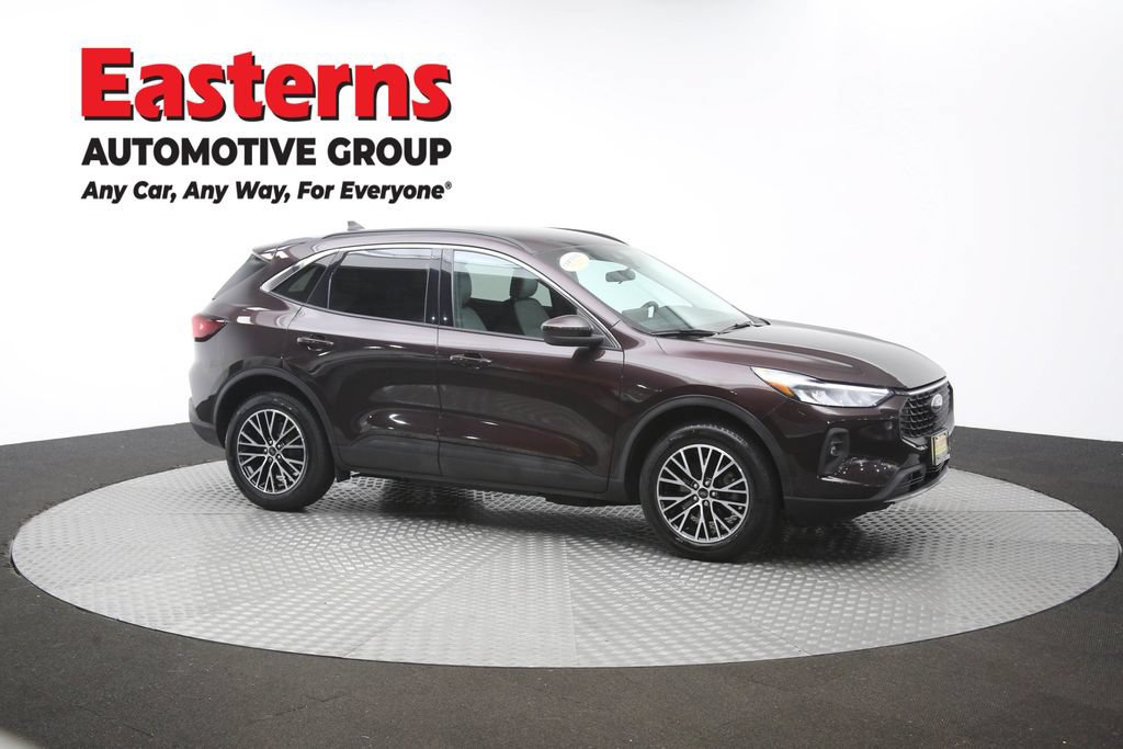 Used 2023 Ford Escape SE FWD image 48