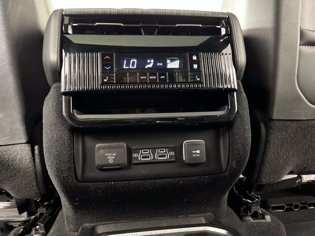 Used 2023 Jeep Wagoneer Series II w/ Premium Group I AWD/4WD image 45