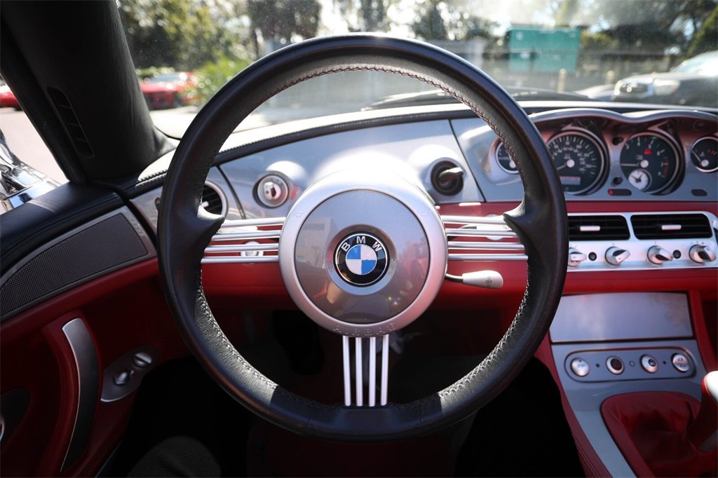Used 2001 BMW Z8 image 24