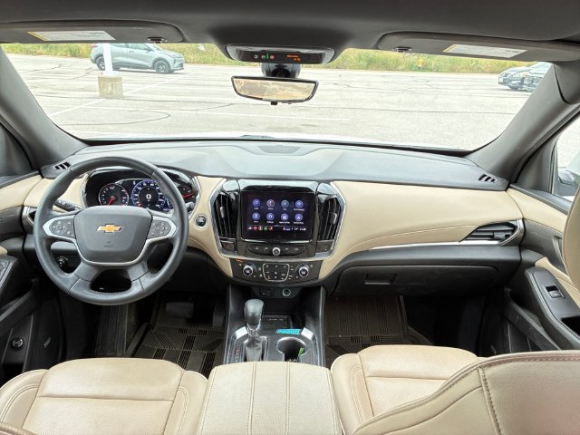 Used 2023 Chevrolet Traverse Premier AWD/4WD image 13