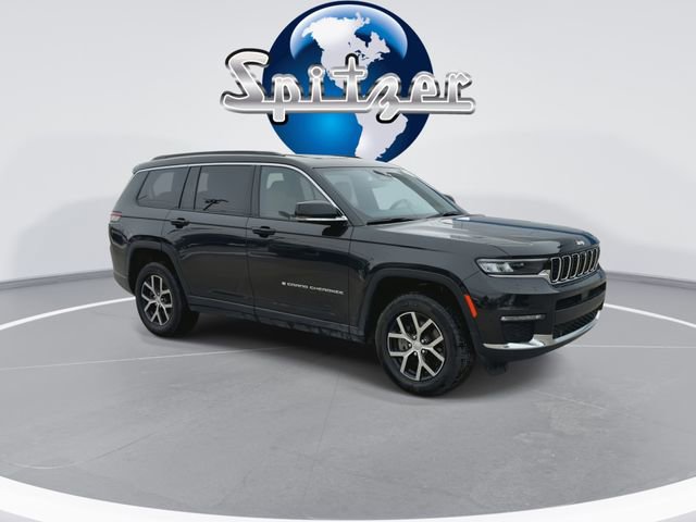 Used 2024 Jeep Grand Cherokee L Limited w/ Luxury Tech Group II image 3