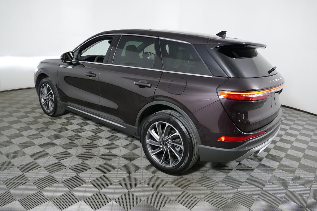 Used 2023 Lincoln Corsair AWD w/ Equipment Group 101A image 28