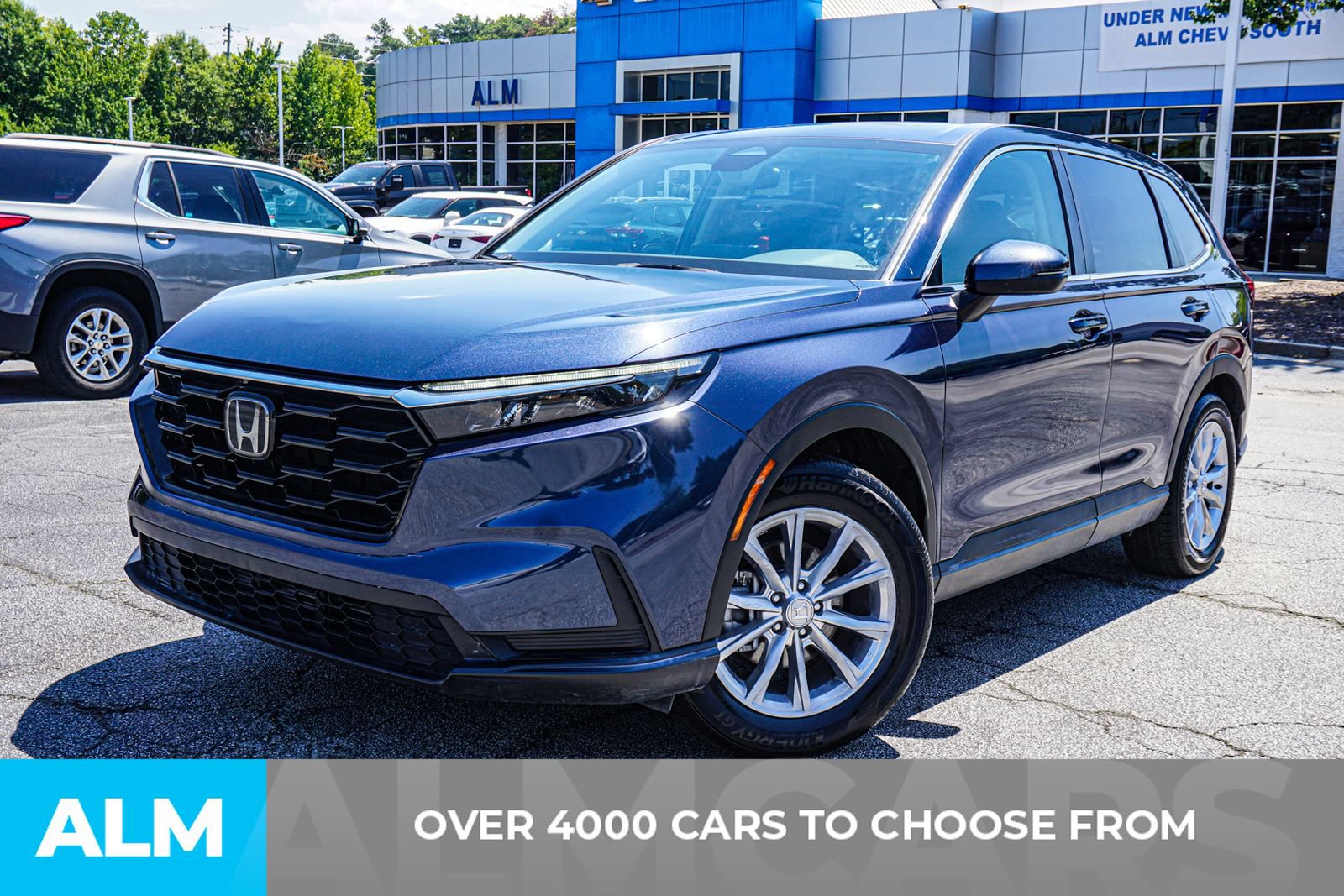 Used 2023 Honda CR-V EX image 2