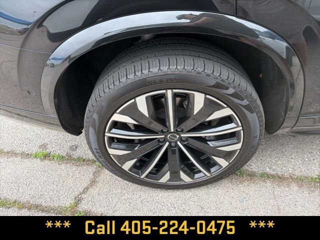Used 2025 Volvo XC90 B6 Plus AWD/4WD image 14