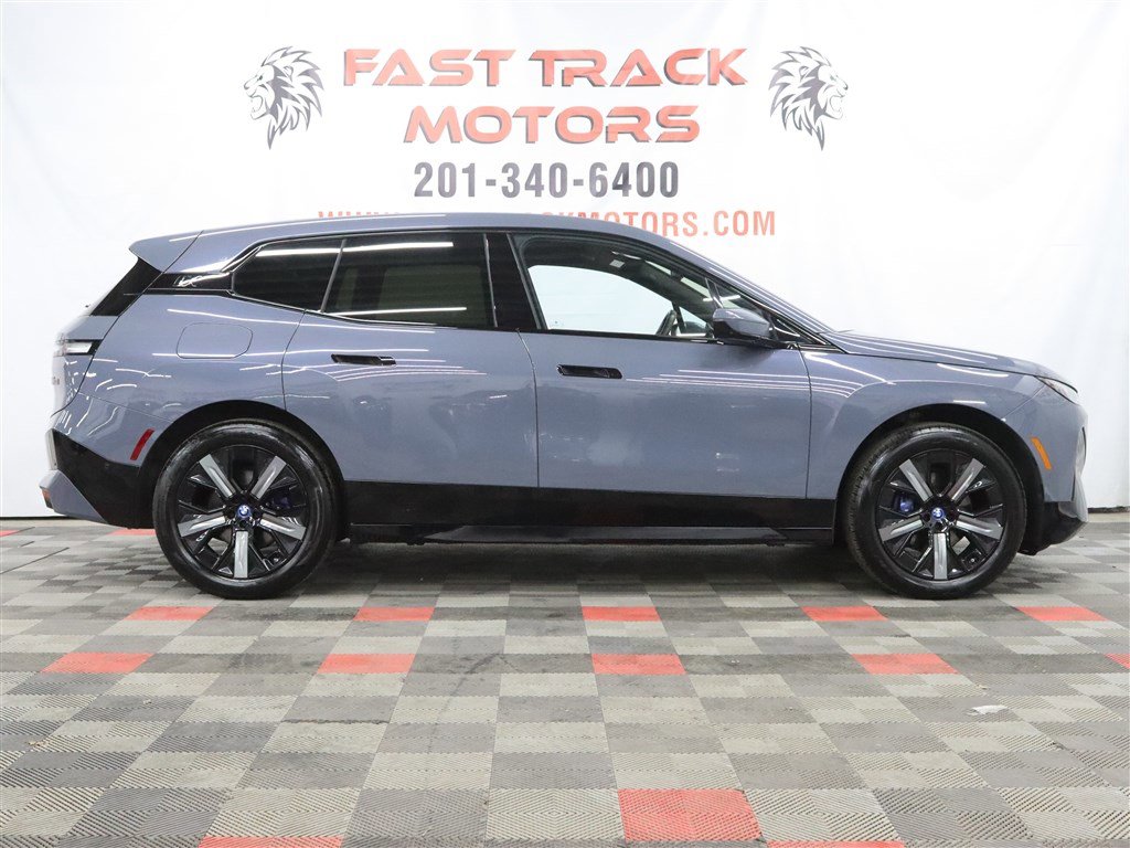 Used 2023 BMW iX M60 w/ Executive Package AWD/4WD image 4