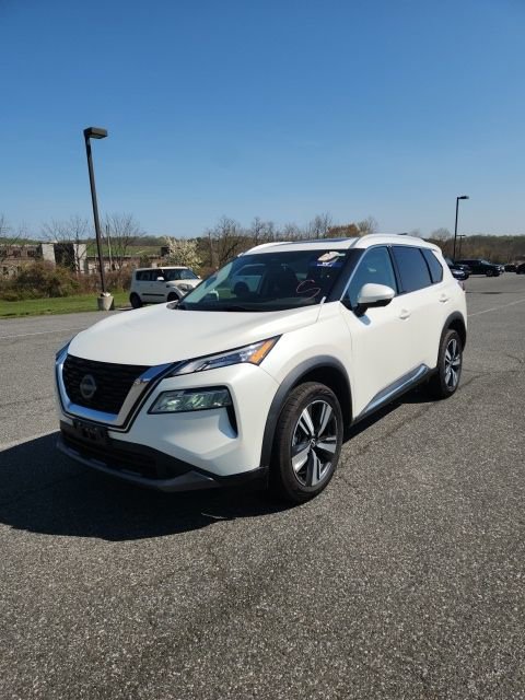 Used 2023 Nissan Rogue SL image 3