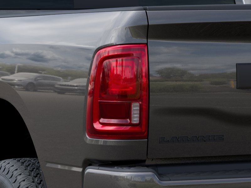 New 2026 RAM 2500 Laramie AWD/4WD image 14
