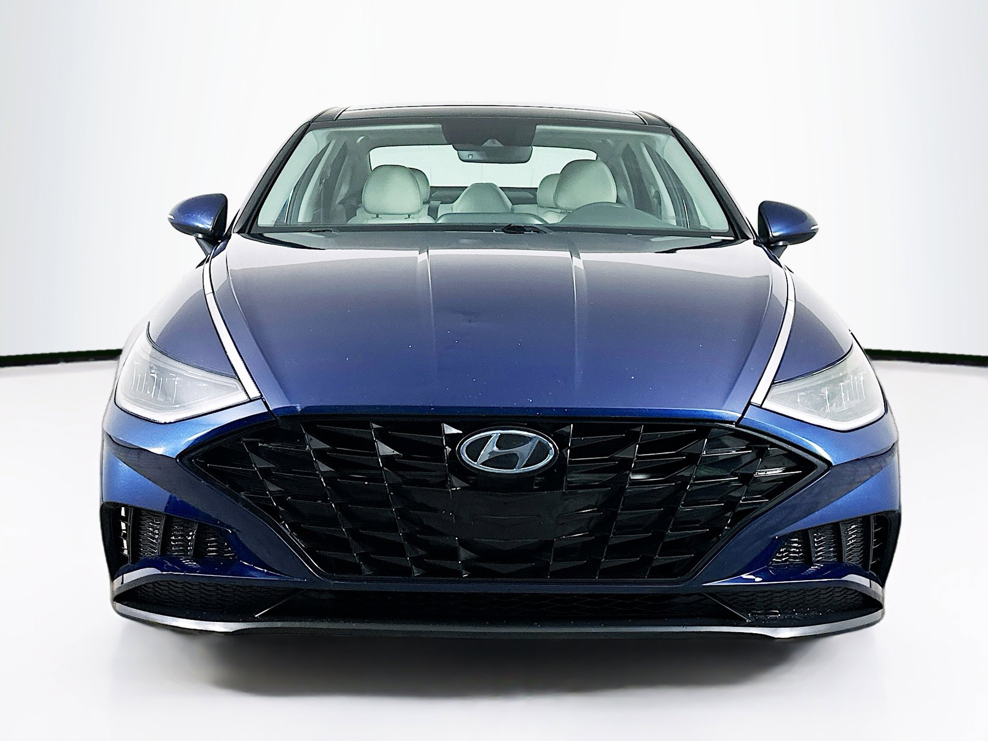 Used 2020 Hyundai Sonata SEL w/ Premium + Sunroof Package FWD image 2