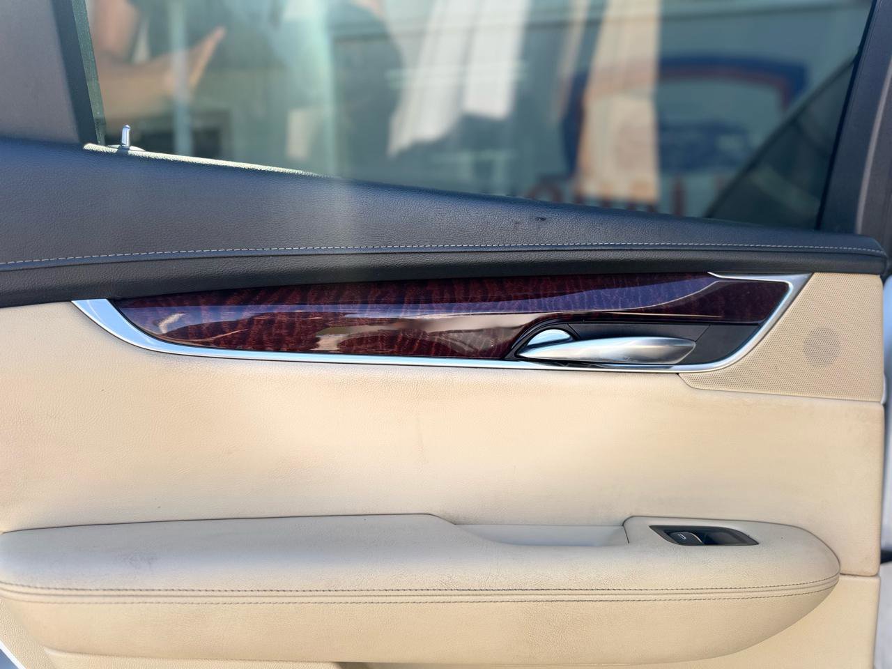 Used 2018 Cadillac XT5 Luxury w/ Driver Awareness Package image 54