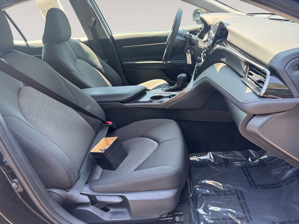 Used 2024 Toyota Camry LE FWD image 15