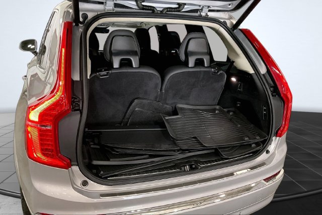 Certified 2024 Volvo XC90 T8 Ultimate w/ Lounge Package AWD/4WD image 6