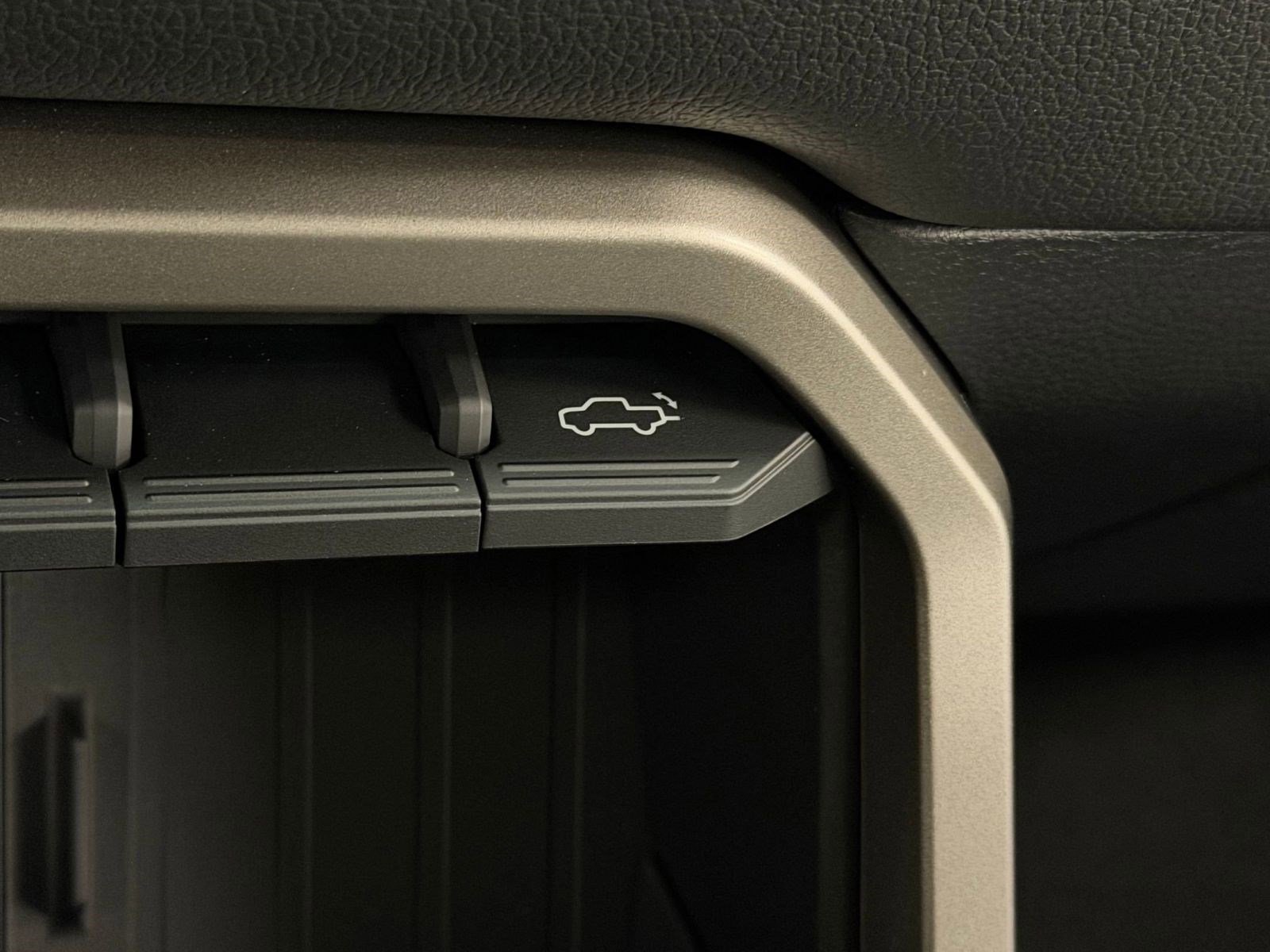 New 2026 Toyota Tundra Limited AWD/4WD image 29