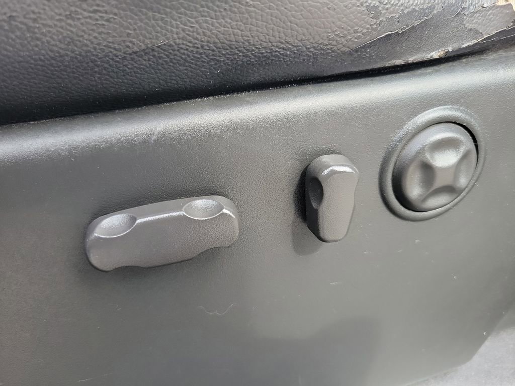 Used 2009 Chevrolet Silverado 1500 LTZ image 6