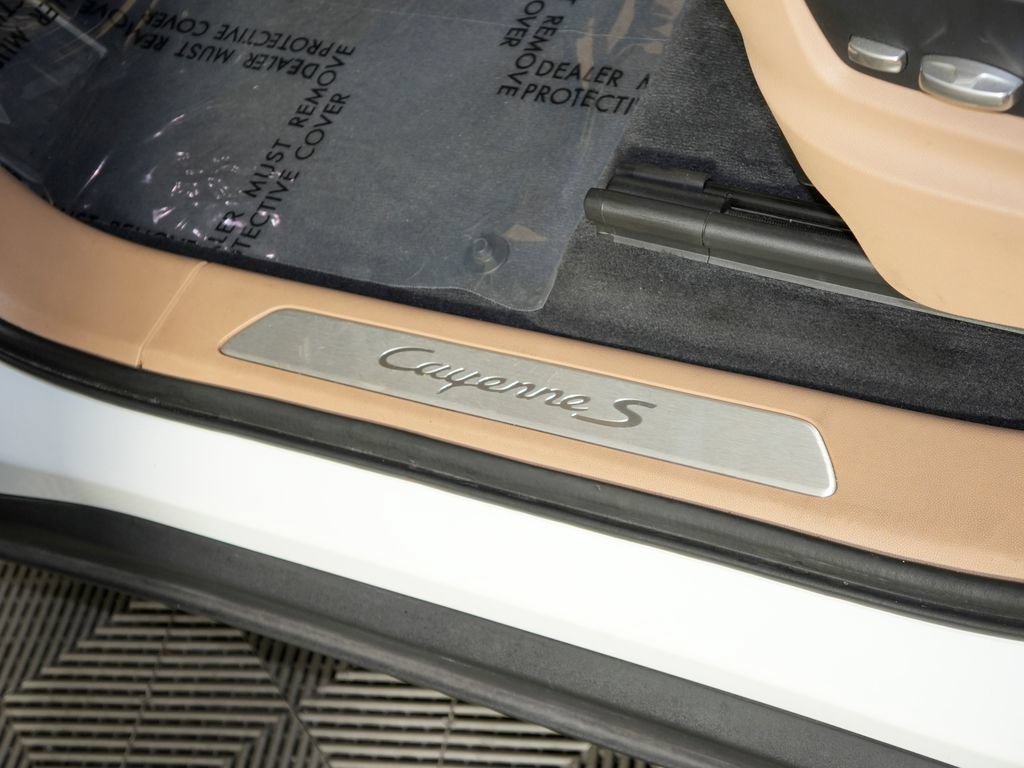 Certified 2020 Porsche Cayenne S AWD/4WD image 21